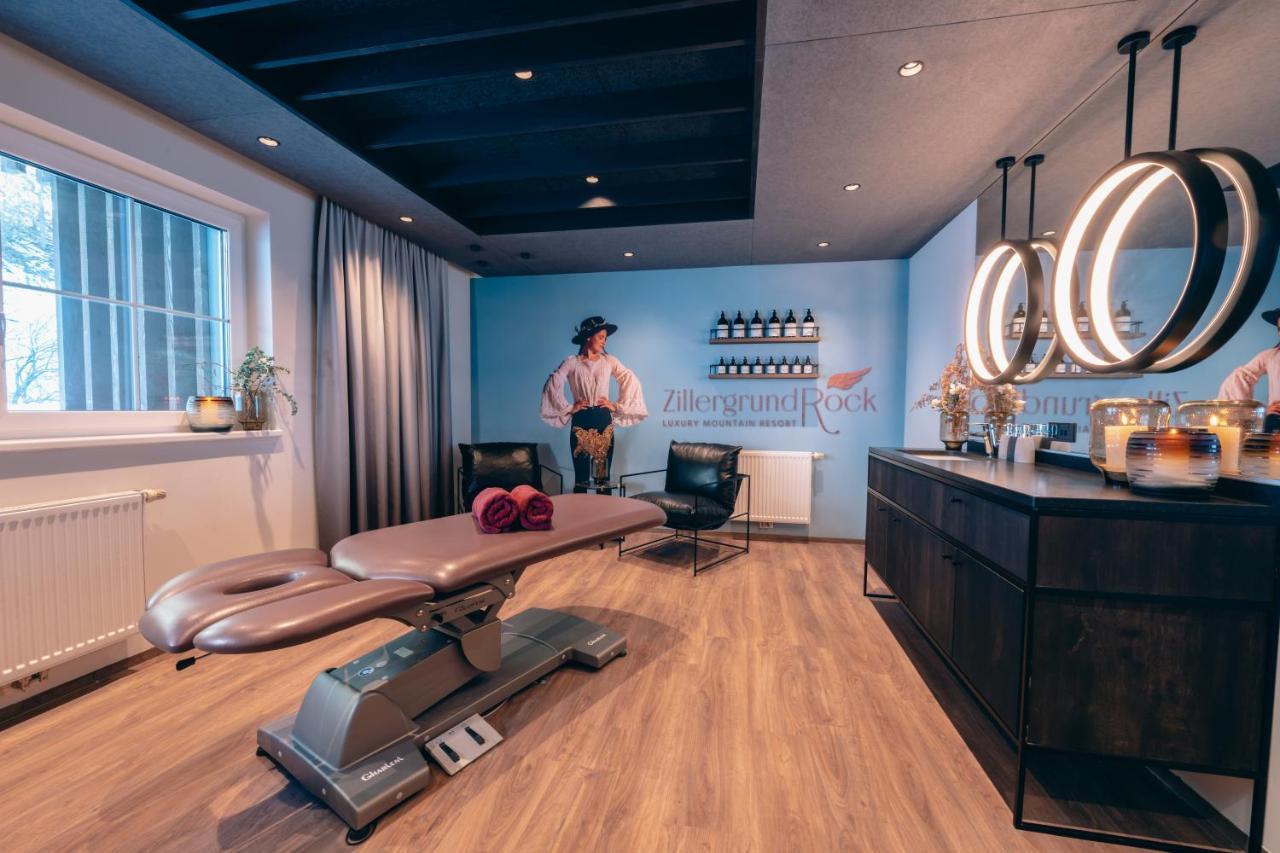 Zillergrundrock Luxury Mountain Resort Mayrhofen Extérieur photo
