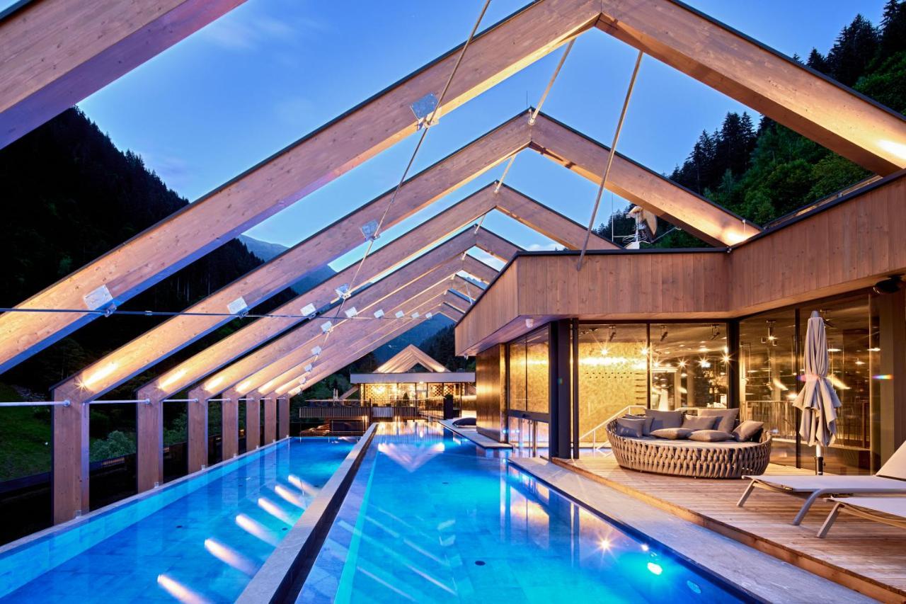 Zillergrundrock Luxury Mountain Resort Mayrhofen Extérieur photo